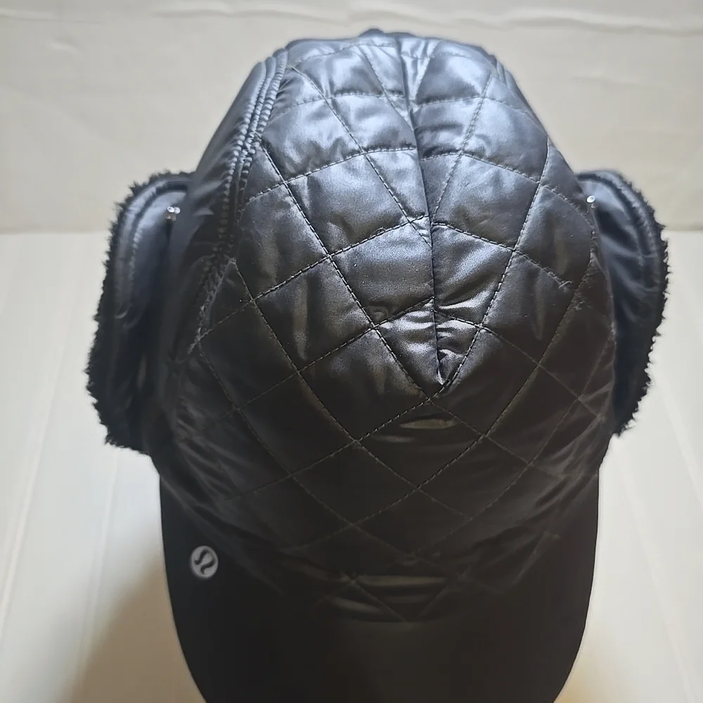 lululemon athletica Black Quilted Hat - Picture 2 of 8